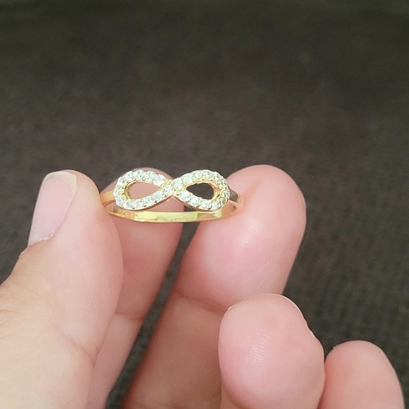 Infinity♾️ Symbol with Pave Crystals💎 Ring - Sz 8 - Picture 9 of 16